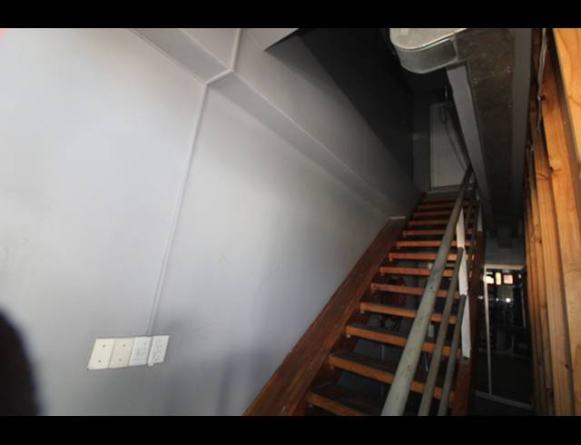 824M² SHOWROOM FOR SALE IN GLENLILLY